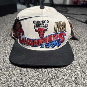 Vintage Chicago Bulls Logo Athletic 1996 NBA Champions Champs Snapback Hat Cap